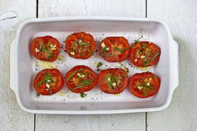Oven Roasted Tomatoes with Garlic