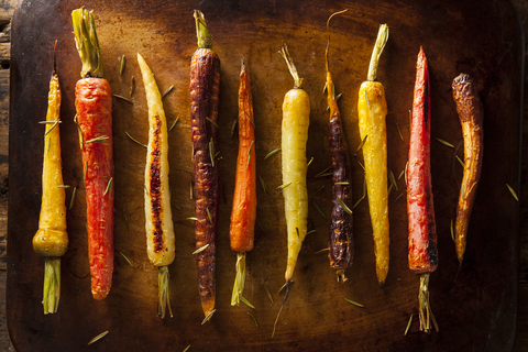 roasted-rainbow-carrots