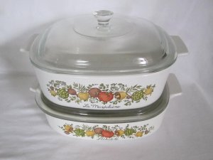 vintage-1970s-bakeware