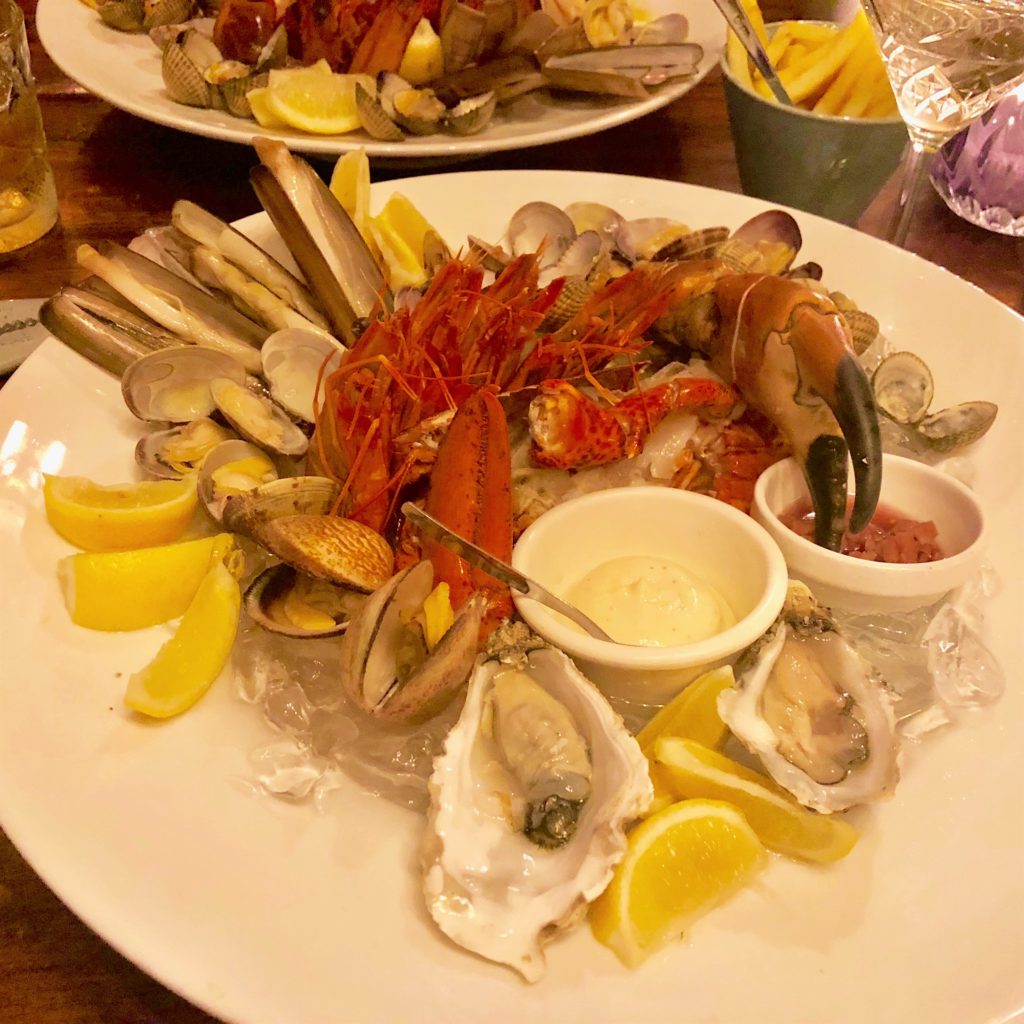 Fruits de Mer Recipe - Exquisite Fresh Raw and Cooked Seafood Platter