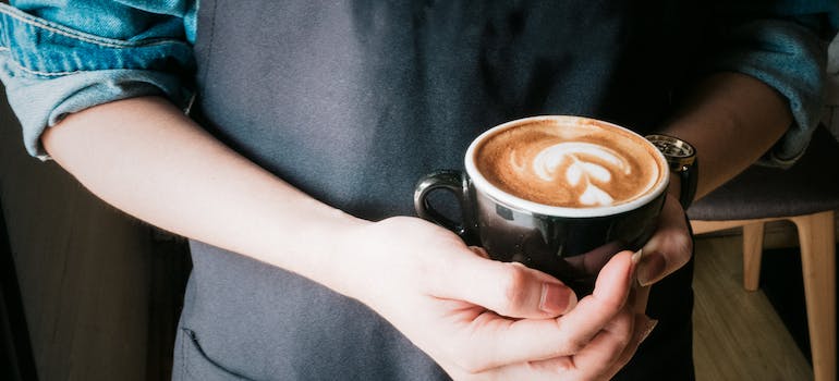 NYC coffee shops offer pleasant ambiance and delicious coffee