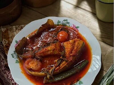 Asam pedas, fish with tamarind and chilies, a Malaysian recipe.